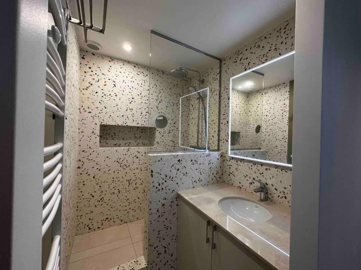 Family Designer House In The Heart Of Montparnasse Holiday home *
